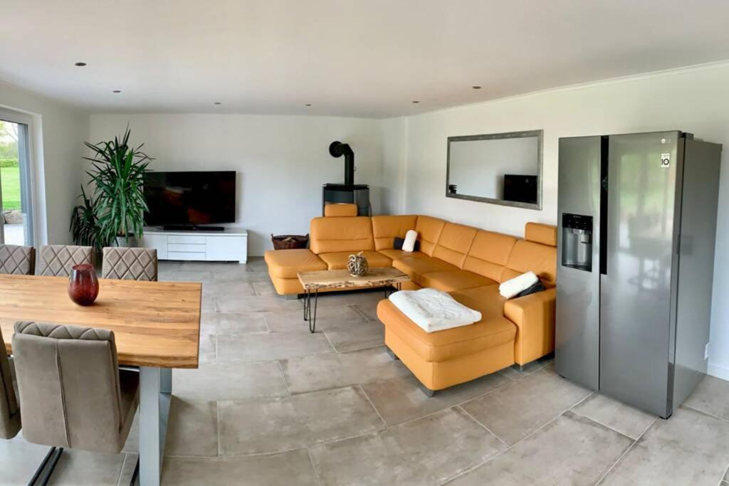 Neue Ruhige Ferienwohnung Am Wald Wustewohlde Bagian luar foto